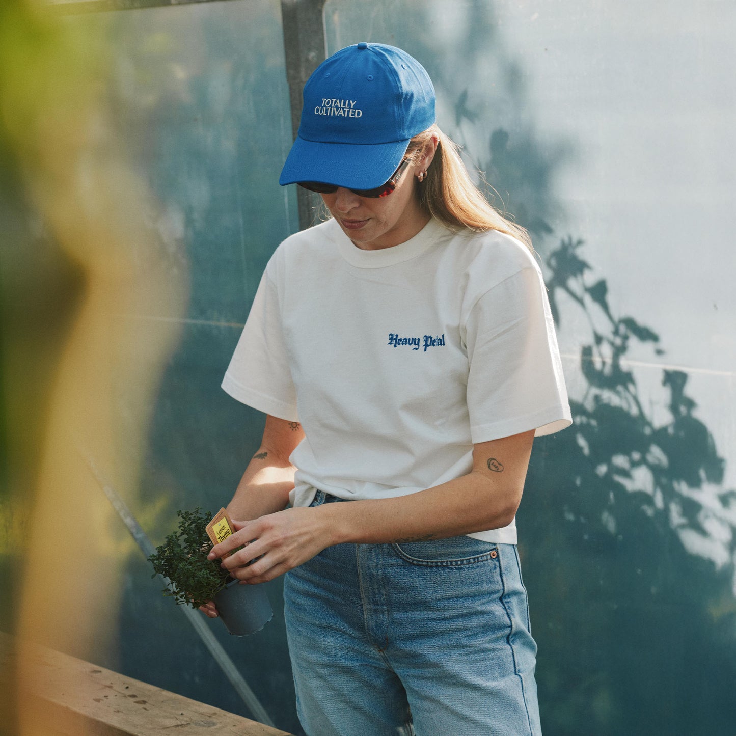 Heavy Petal Tee - white