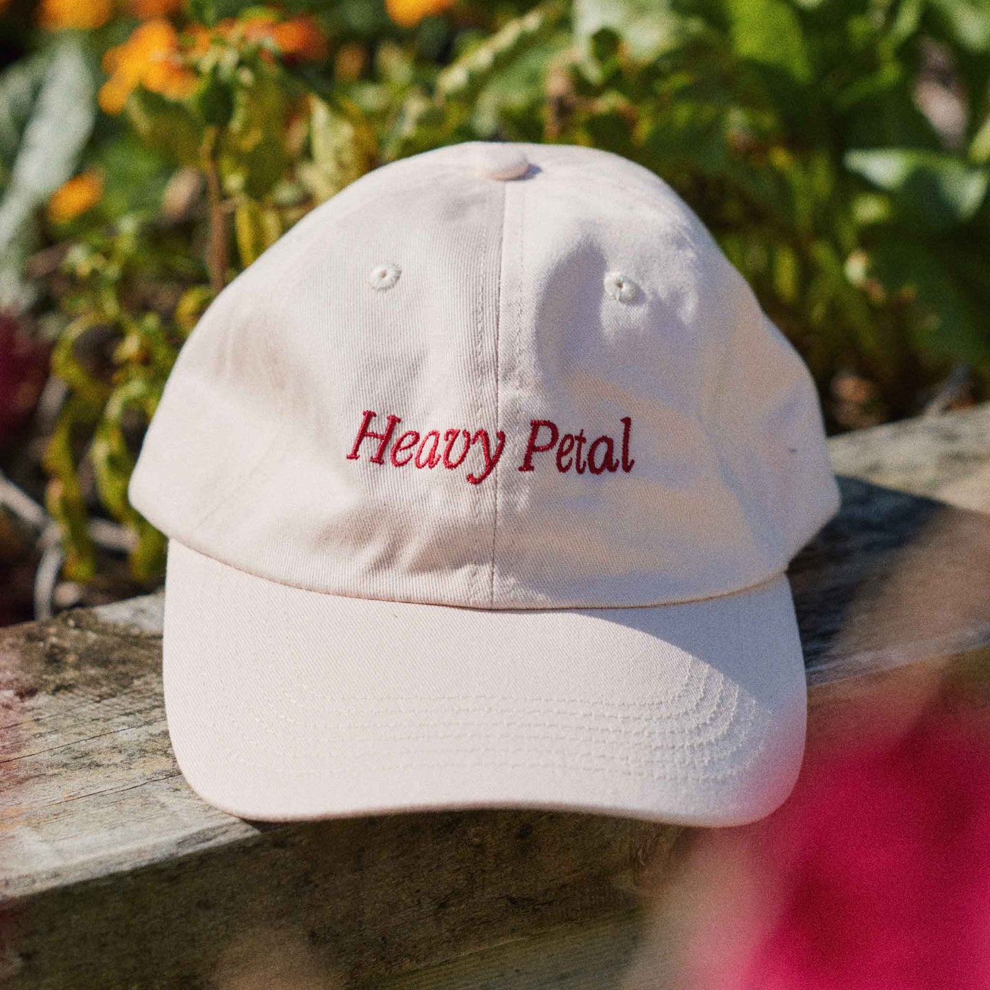 Heavy Petal Cap - cream